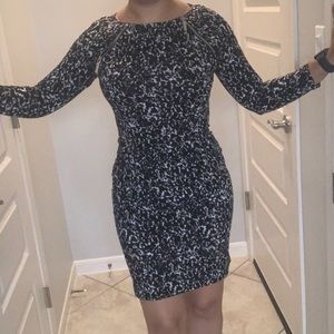 Michael Kors black and white 3/4 sleeve dress xs